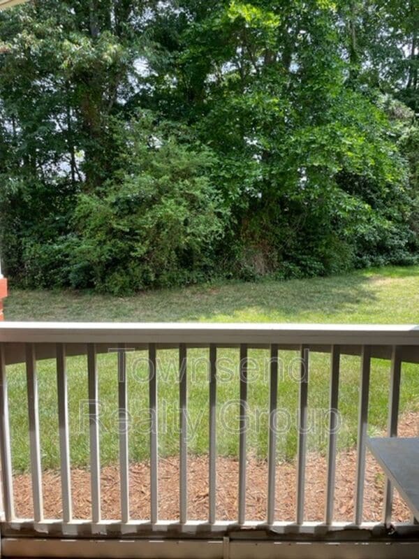 Building Photo - 16244 Redstone Mountain Ln