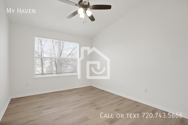 Building Photo - 11620 W 62nd Pl