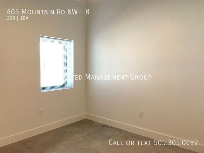 Building Photo - 605 Mountain Rd NW