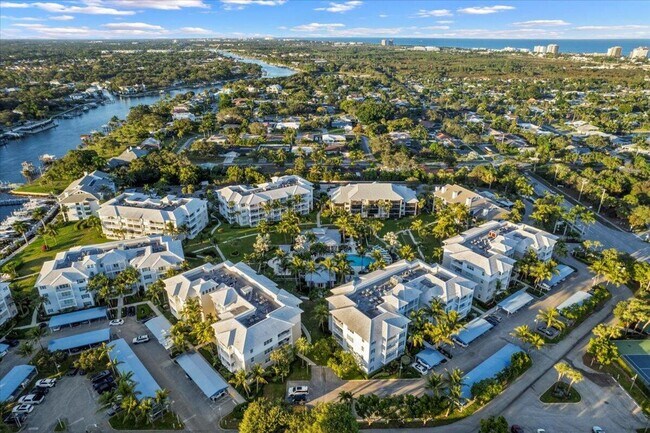 Building Photo - 143 Bay Colony Dr N