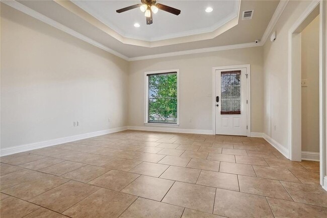 Building Photo - 4422 Bay View Dr