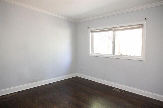 Building Photo - 1096 Herndon St NW