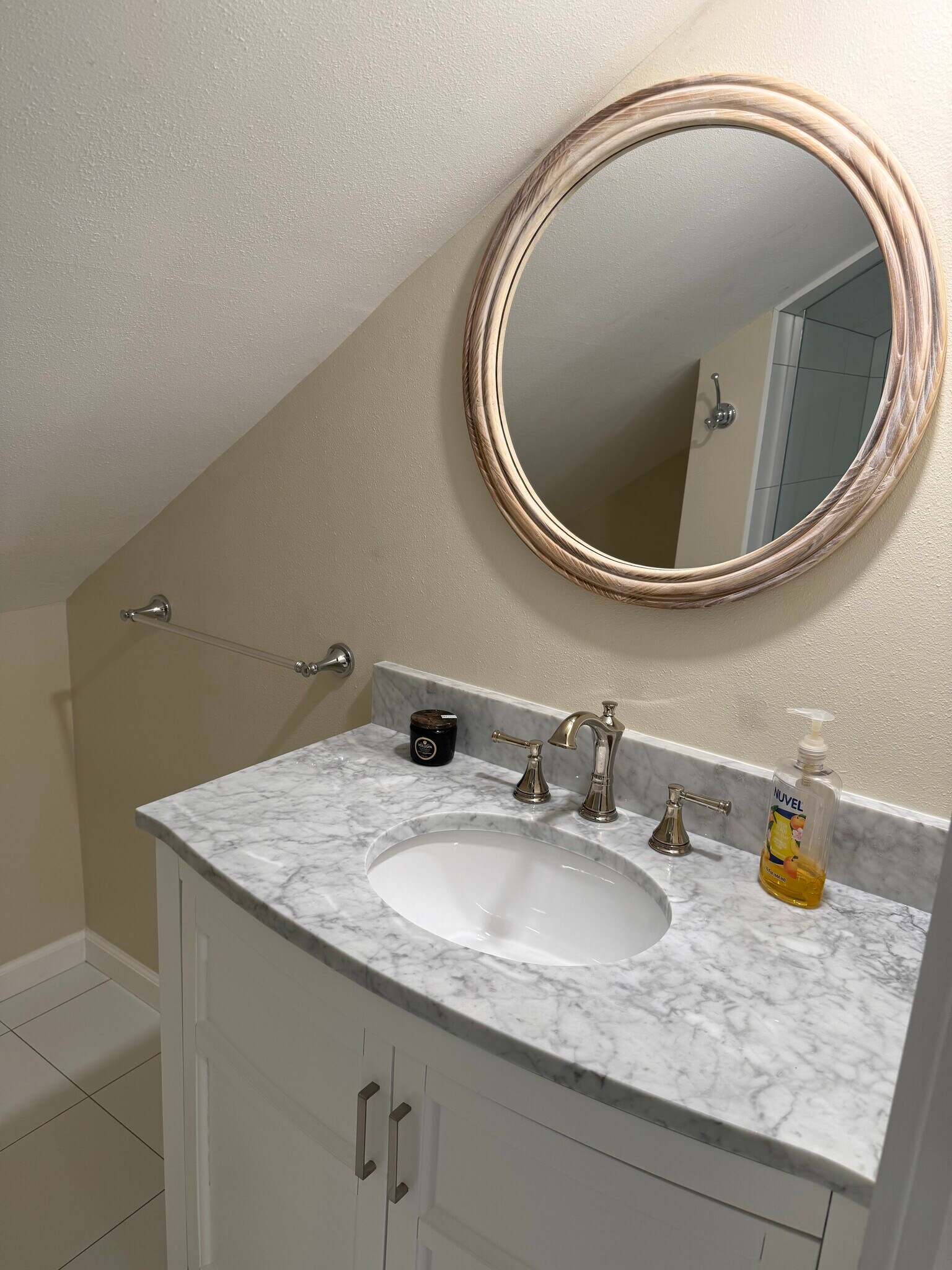 Upstairs bathroom with shower. - 701 Oak Ave
