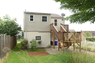 Building Photo - 2-Bedroom, 1-Bath Single-Family Home with Integral Garage and Renovated Interior for Rent