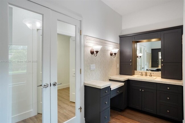 Building Photo - 6230 SW 112th St