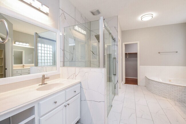 Building Photo - 51 Rivercoach Ln