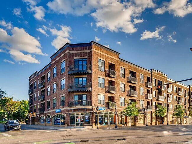 Building Photo - 15 E Franklin Ave