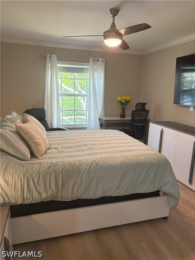 Building Photo - 853 Tanbark Dr