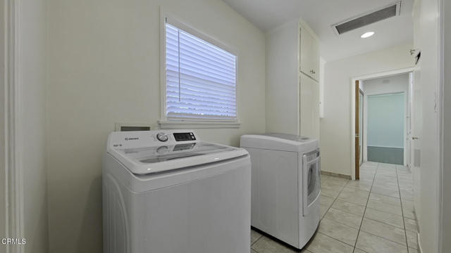 Building Photo - 3250 Las Lunas St