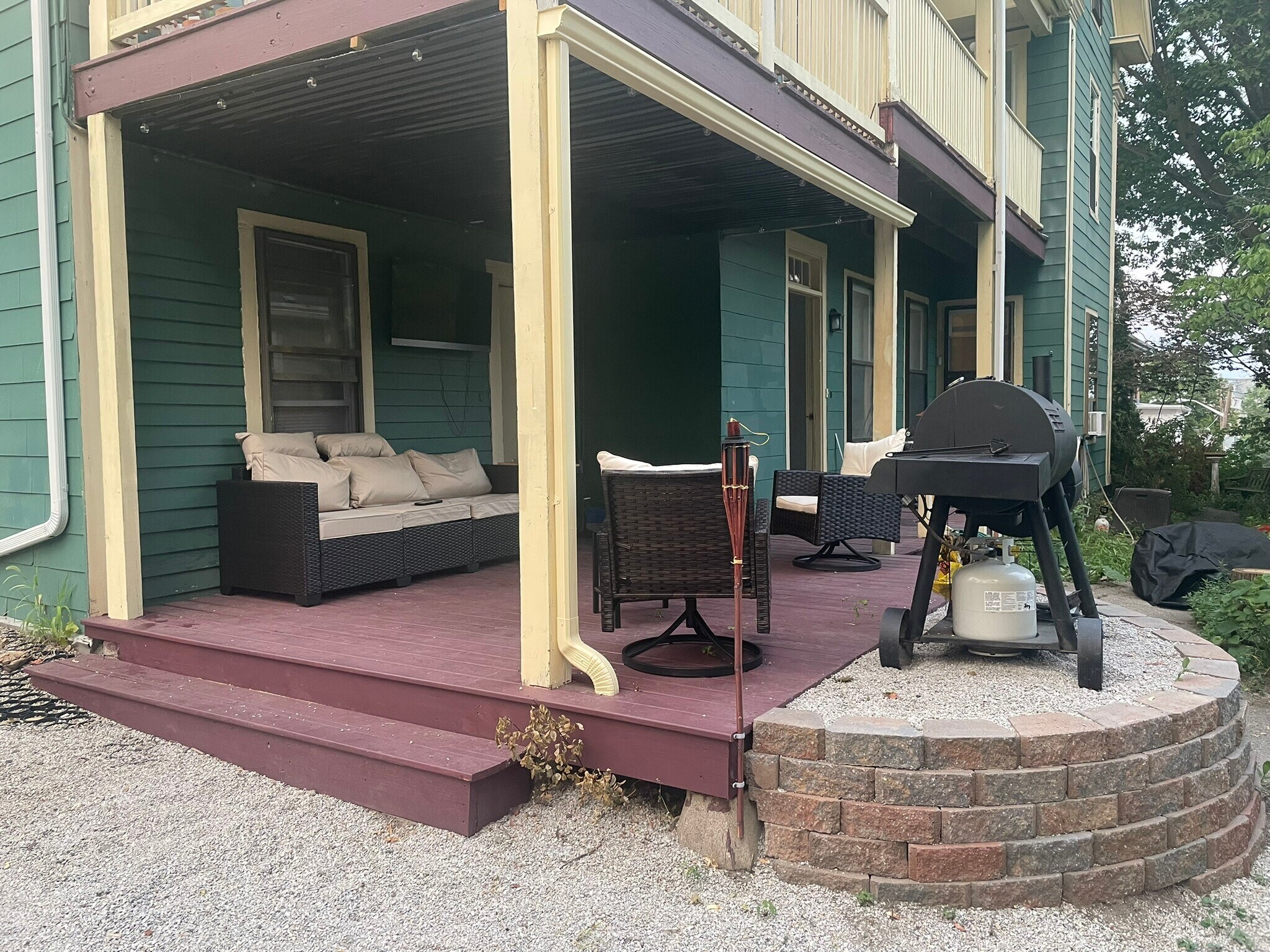 Building Photo - 24 Crown St