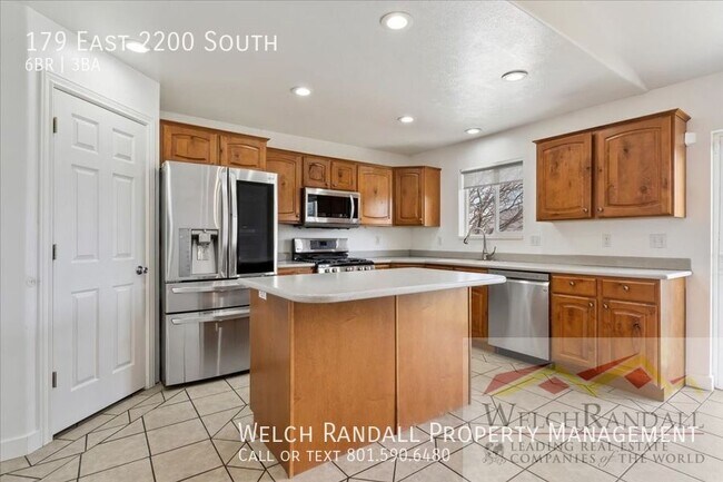 Building Photo - 179 E 2200 S