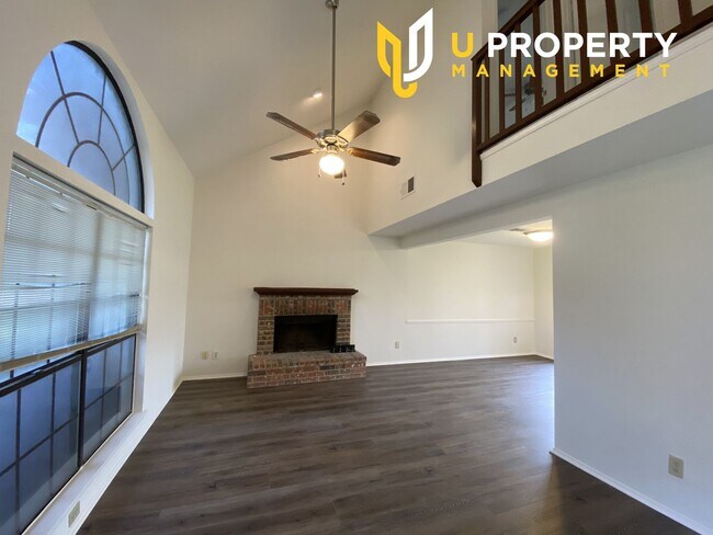 Building Photo - 6705 Vero Dr