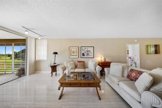 Building Photo - 800 Cypress Grove Dr