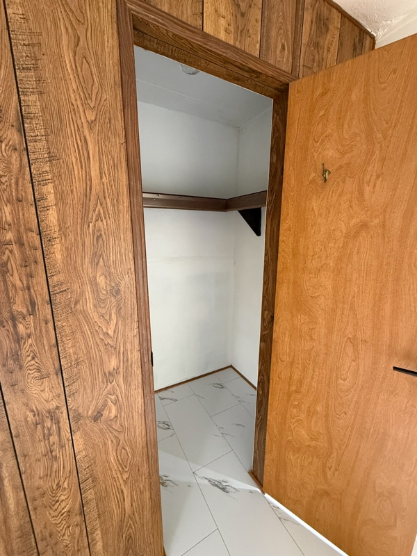 Building Photo - 1331 Oak Grove Rd