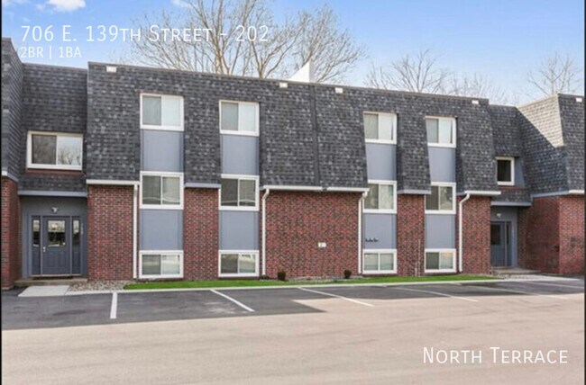Primary Photo - 706 E 139 St