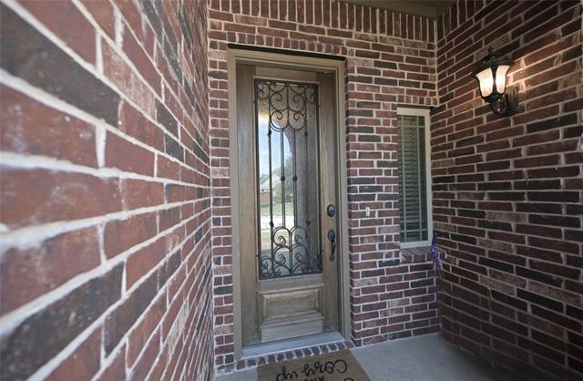 Building Photo - 3207 Pampa