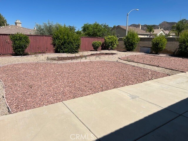 Building Photo - 35921 Camelot Cir