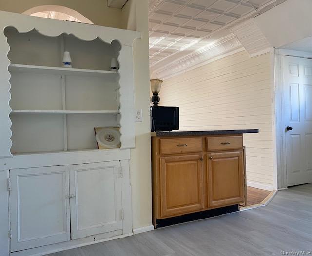 Building Photo - 103 Watkins Ave