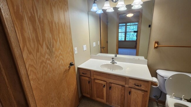 Building Photo - 3037 Venice Ln NW