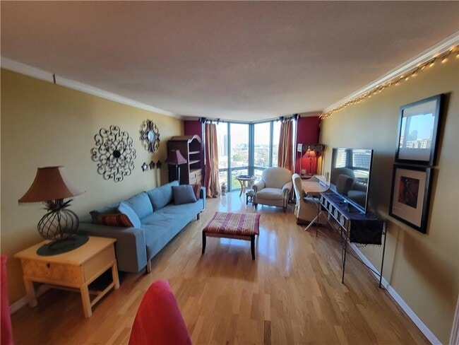 Building Photo - 2870 Pharr Ct S Northwest