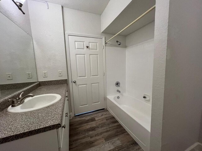 Building Photo - 202 E South St