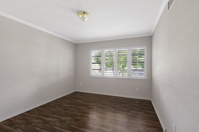 Building Photo - Welcome to this Beautiful Ranch-Style Home...