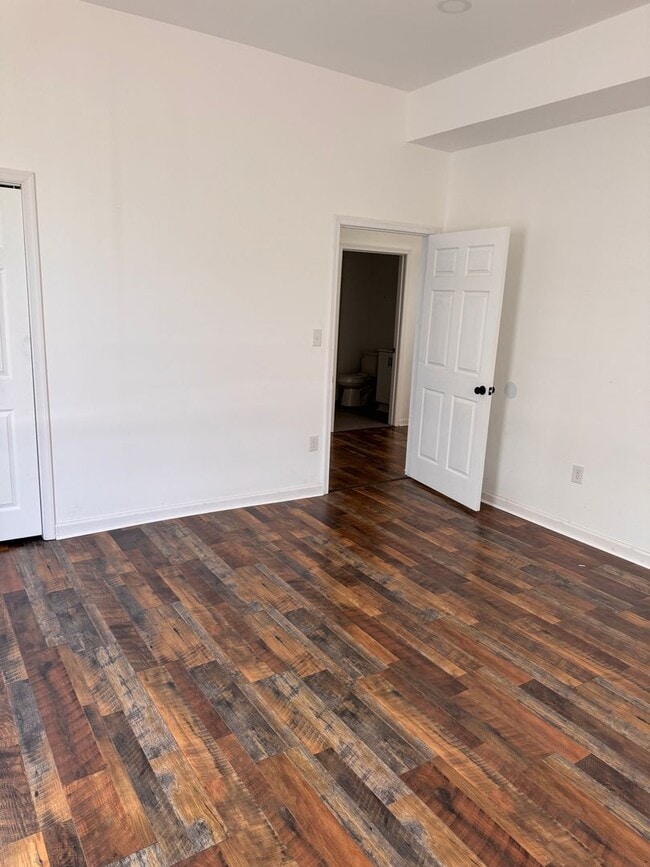Building Photo - 3 Bedroom || 1 Bathroom Single Family Home