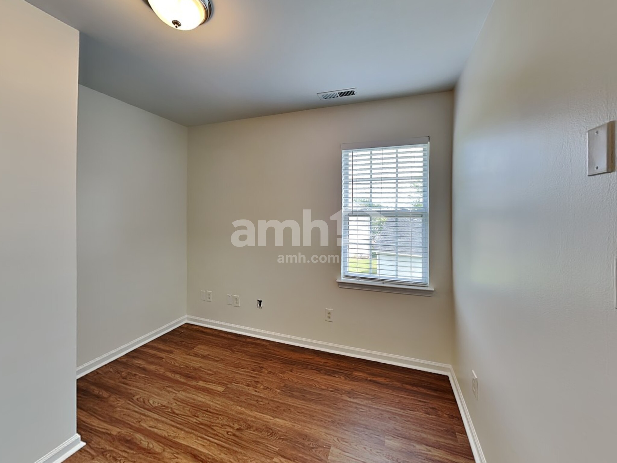Building Photo - 5902 Carolina Manor Ct