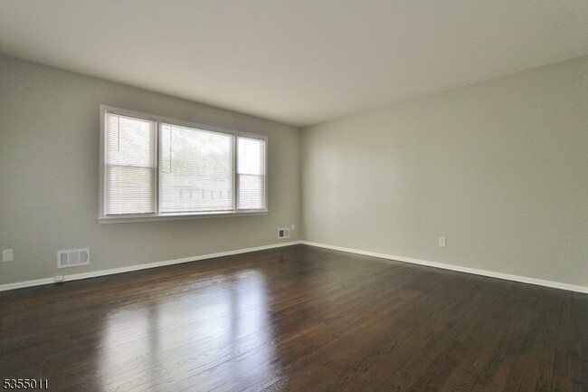 Building Photo - 520 Hamilton Blvd