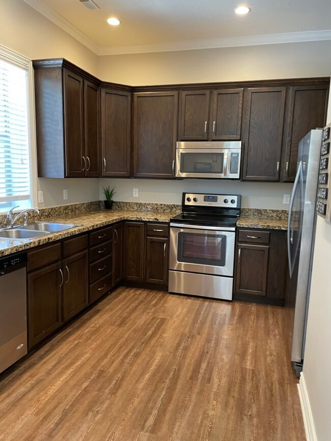 Building Photo - 6756 S Sienna Park Ln