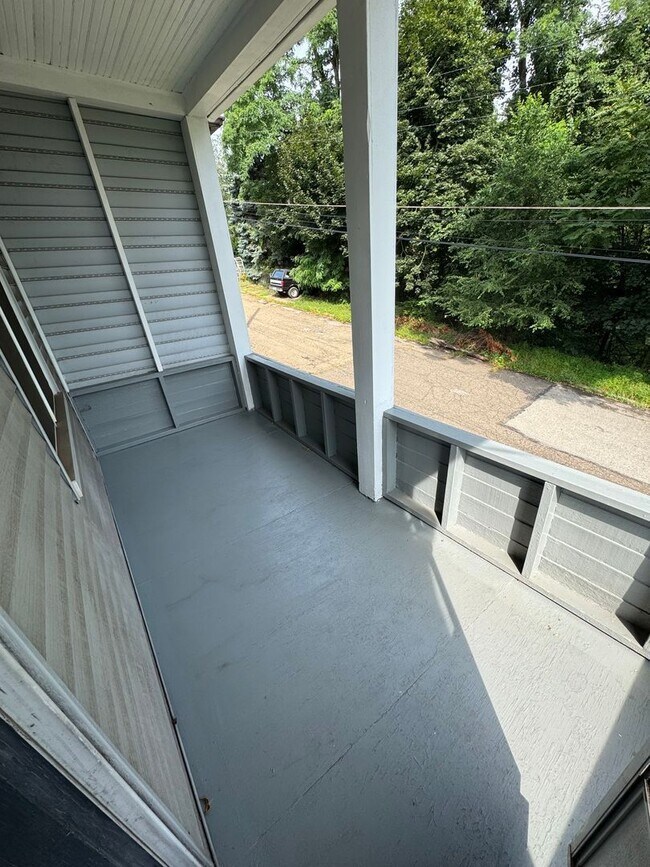 Building Photo - 1912 Johnson St