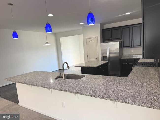 Building Photo - 9610 Eaves Dr