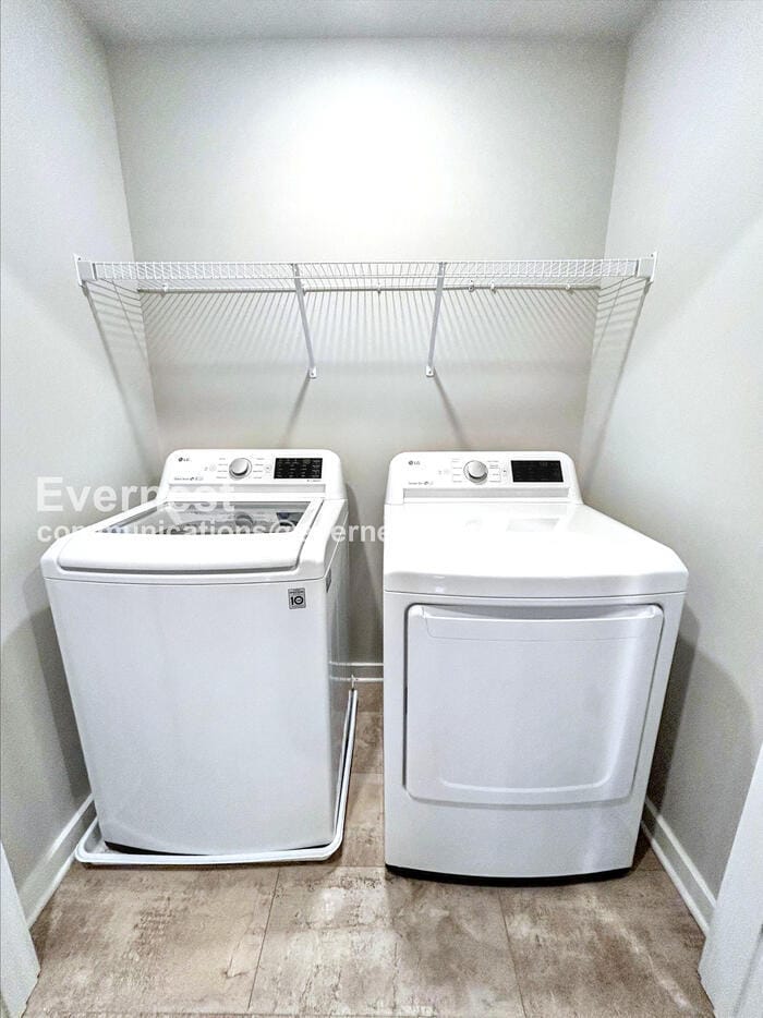 Building Photo - 1731 Frodo Wy