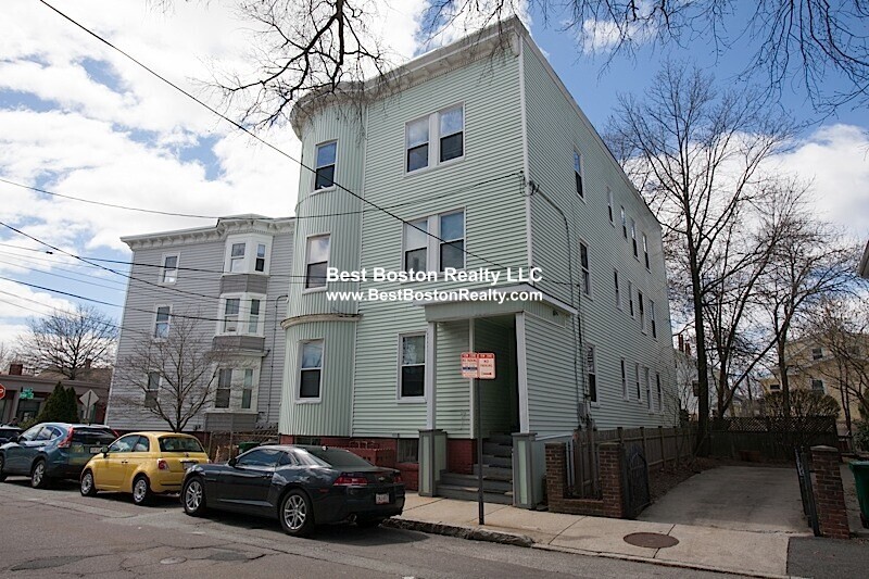 Building Photo - 3 Kinnaird St