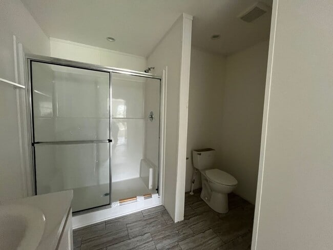 Building Photo - 112 Leopard Ln