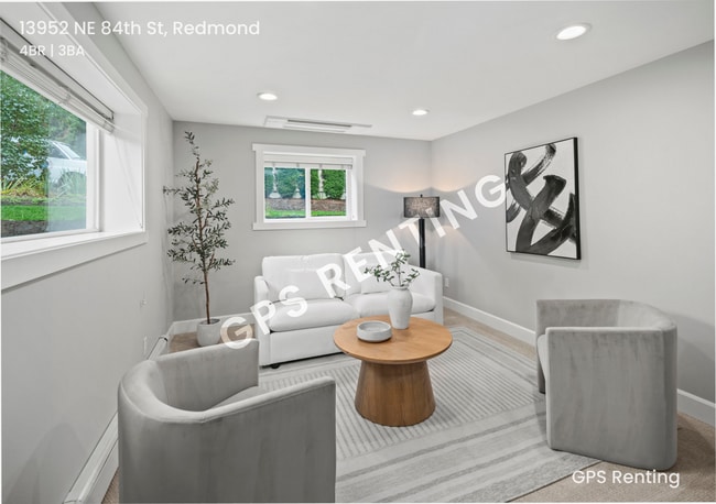 Building Photo - 13952 NE 84th St