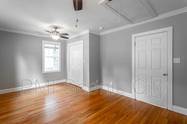 Building Photo - 416 Jadie Ln