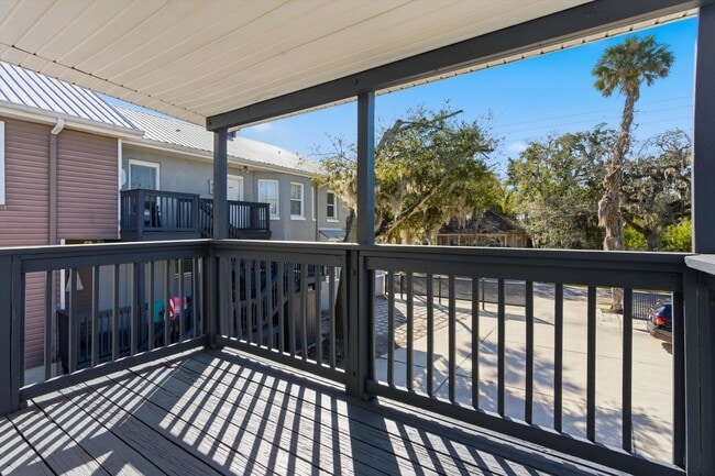 Building Photo - 50 Saragossa St