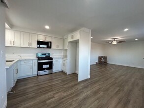 Building Photo - 2211 S Grand Ave
