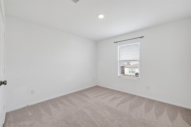 Building Photo - 3039 Ash Ray Dr