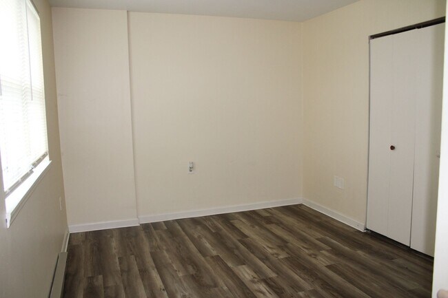 Building Photo - 3701-B Davidsburg Rd.