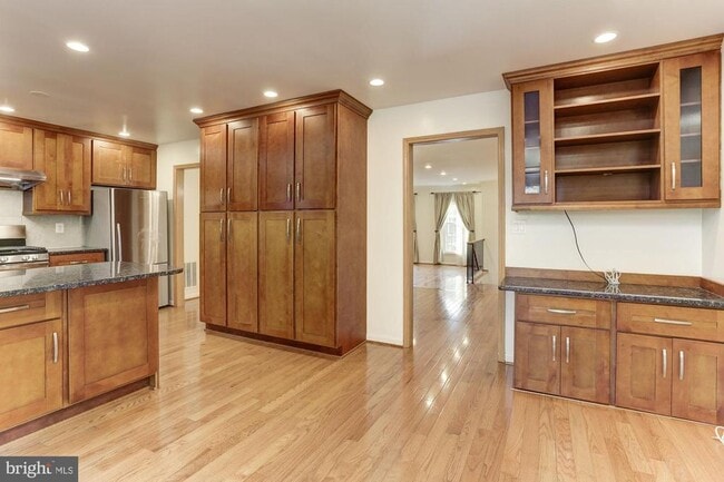 Building Photo - 7133 Swansong Wy