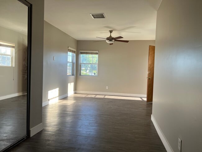 Building Photo - 138 E 124th St