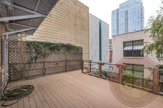 Building Photo - Rincon Hill - 3 BR, 2 BA House 1,164 Sq. Ft. - 3D Virtual Tour, Garage, Yard