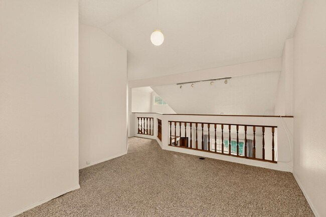 Building Photo - 7817 Sunrose Dr NW