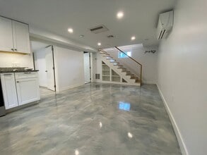 Building Photo - River Pied a Terre