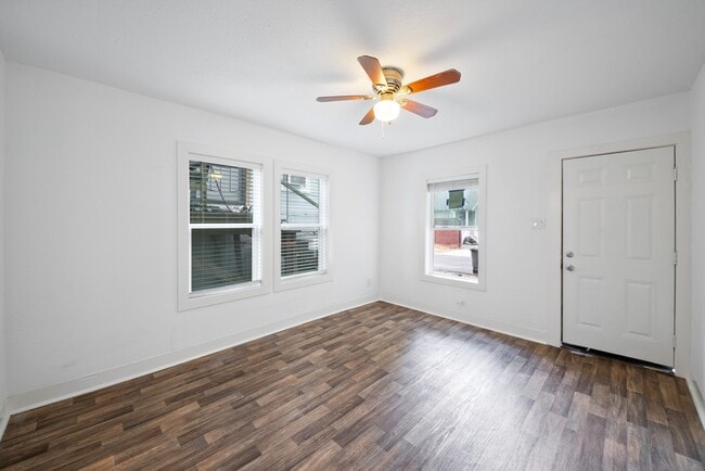 Building Photo - 5110 Avenue H