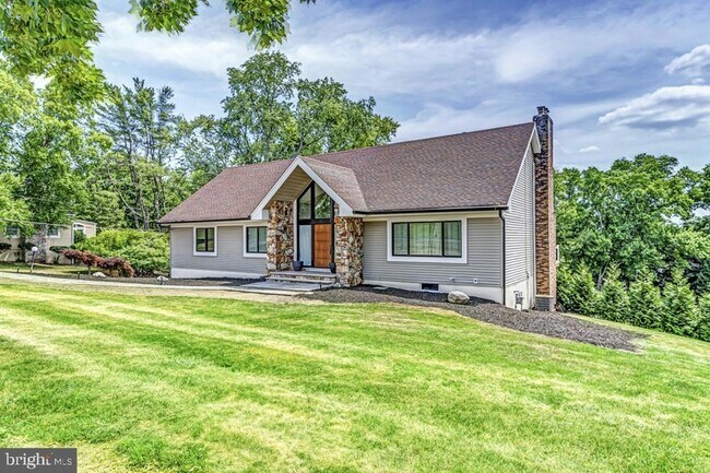 Building Photo - 136 Carlough Rd