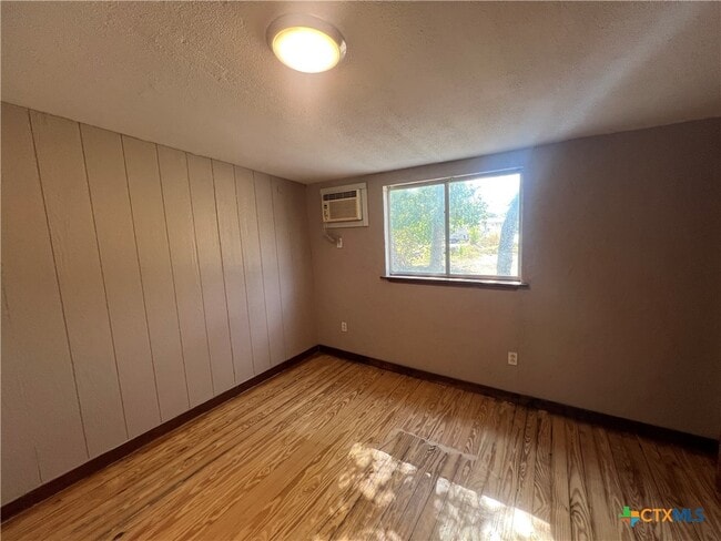 Building Photo - 148 Arthur Ln
