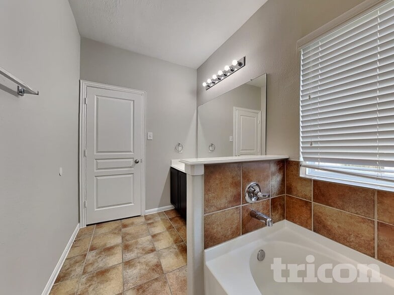 Building Photo - 3503 Creole Bay Ln